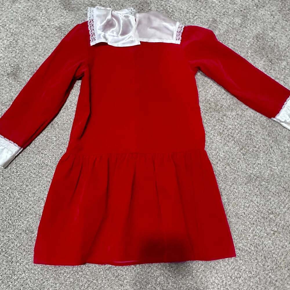 Vintage Girls Red Velvet Dress with White Lace Collar, Sz 6X - Picture 3 of 8